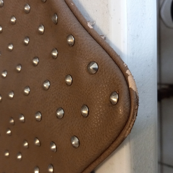 Express women's Purse Faux Leather tan Studded Messenger/Crossbody, Medium. - Picture 14 of 14